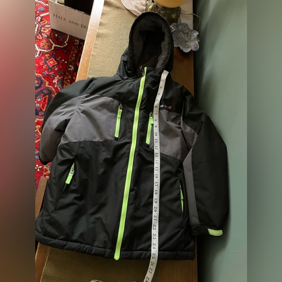 Child Swiss Tech Coat - Picture 9 of 13